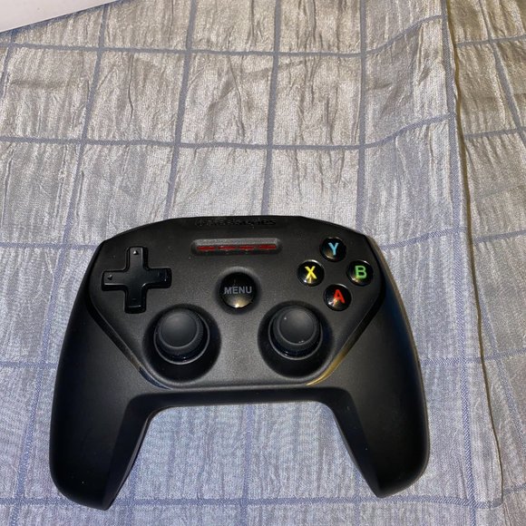 SteelSeries Nimbus wireless iphone ipad controller - Picture 8 of 10